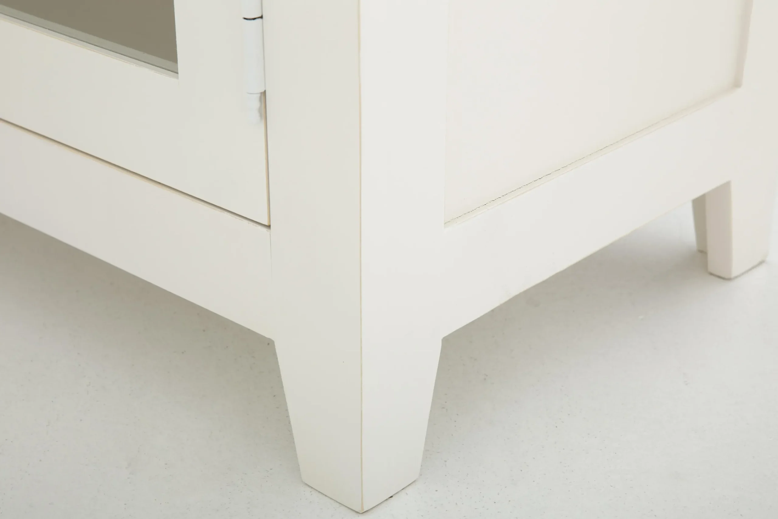 Flamant Brest, Vitrinekast, 2 Deuren En 4 Lades