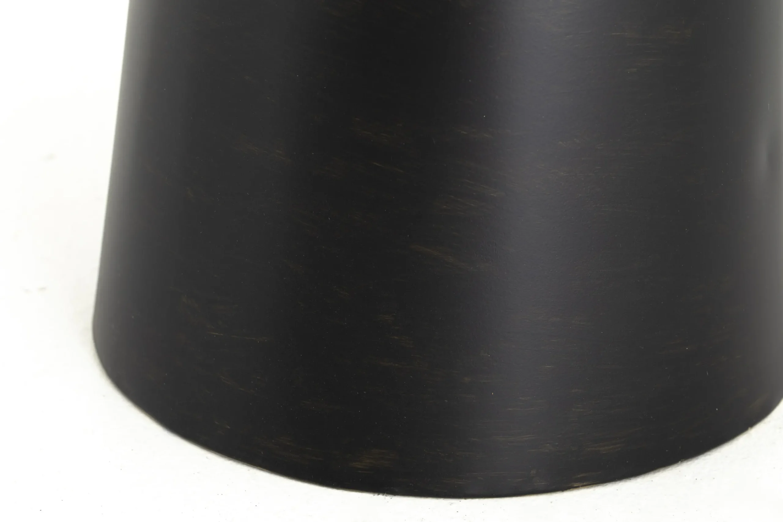 Flamant Camacho, Bijzettafel, Rond