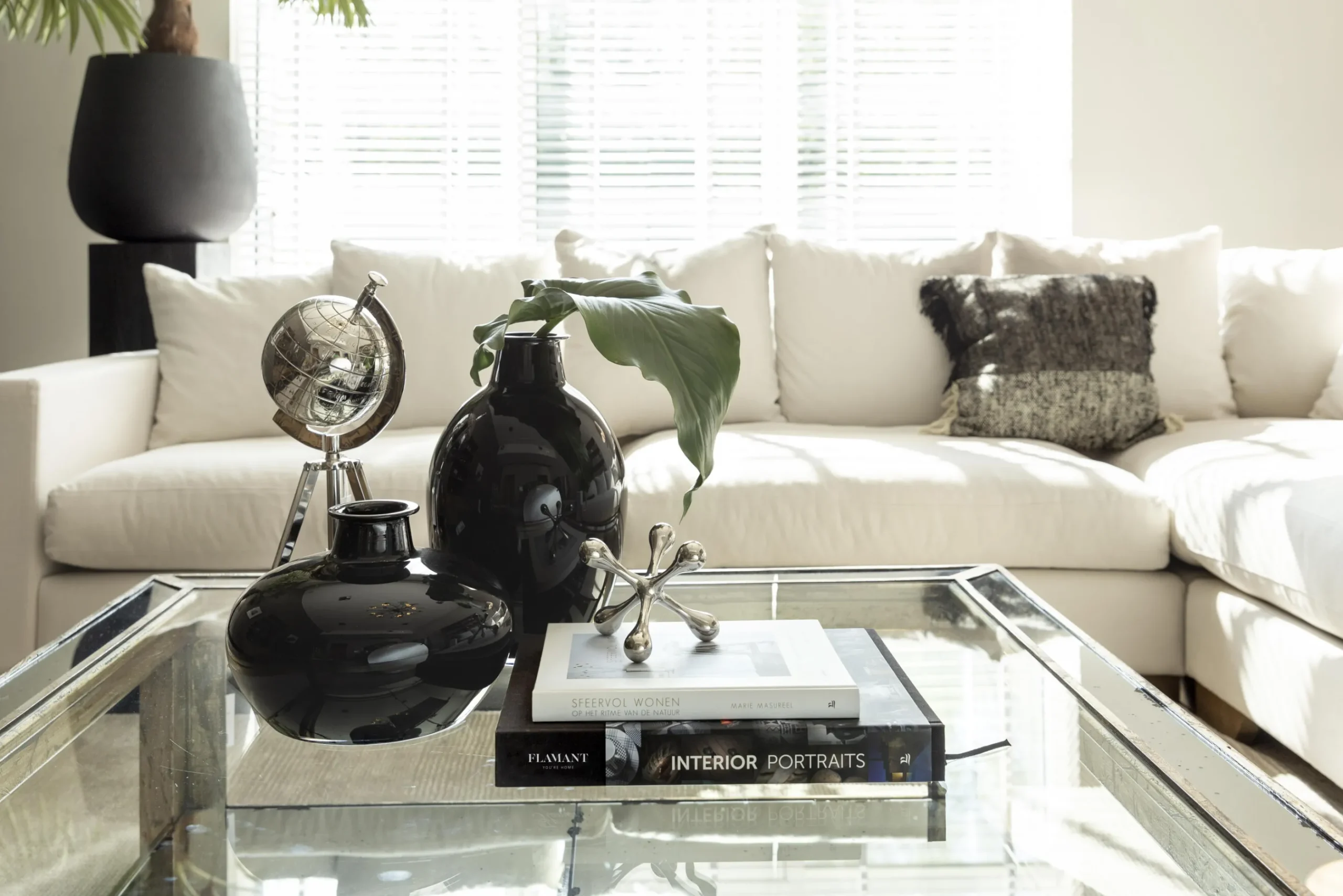 Flamant Chiaz, Vaas, Glas, Zwart