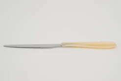 Flamant Coline, Tafelmes