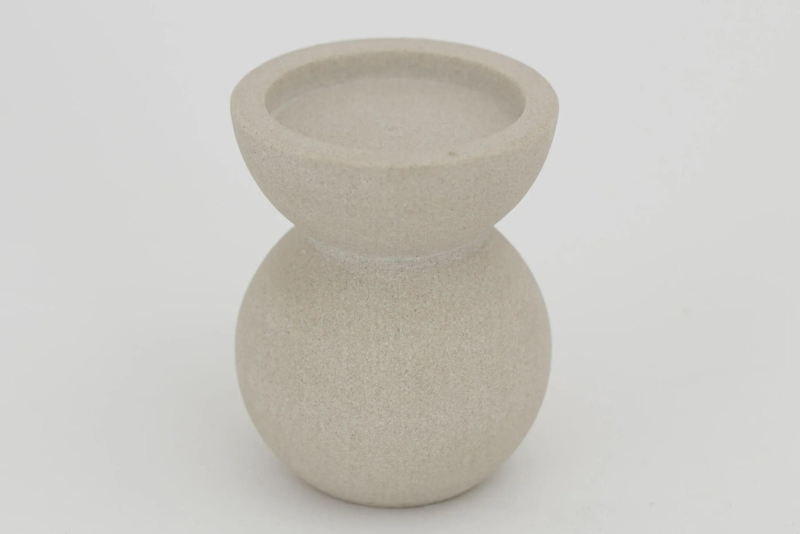 Flamant Greta, Kandelaar, Zandsteen