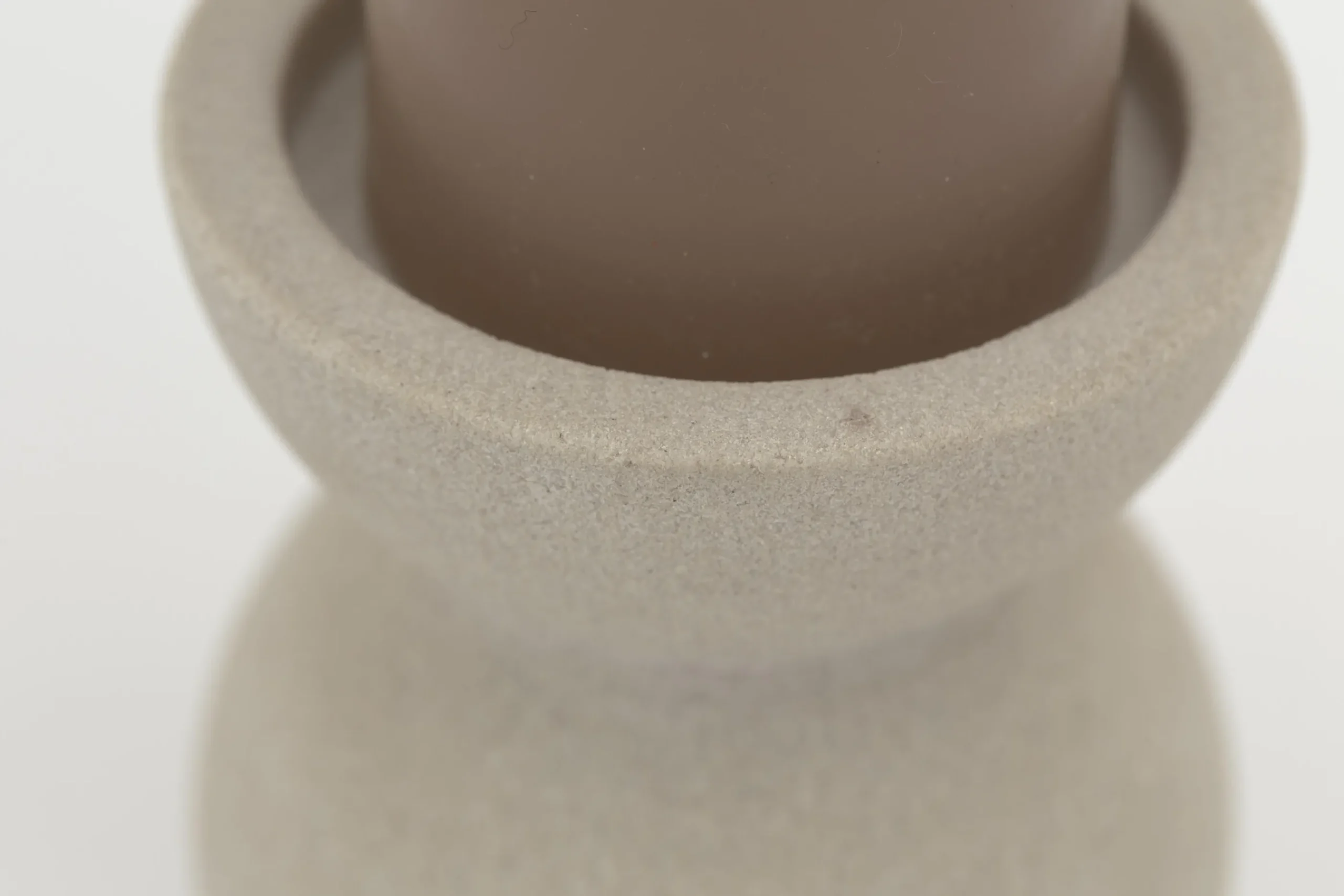 Flamant Greta, Kandelaar, Zandsteen