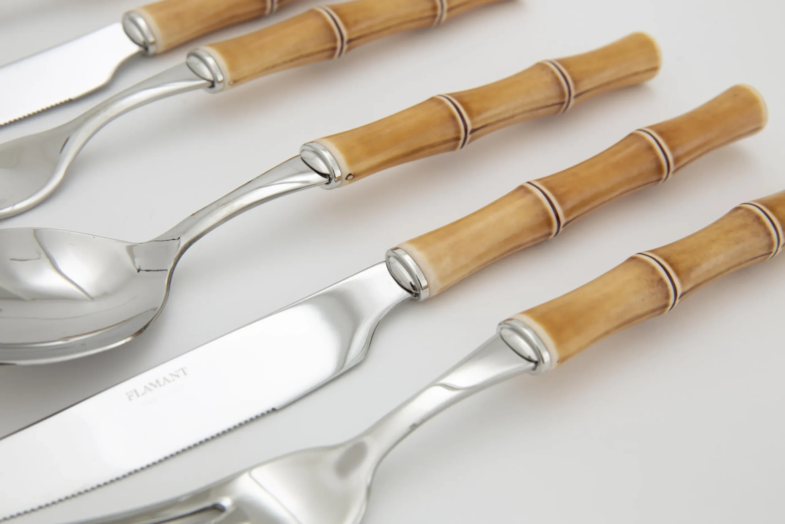 Flamant Hadis, Dessertmes