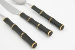 Flamant Hadis, Tafelmes