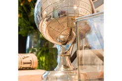 Flamant Horizon, Globe, Nikkel