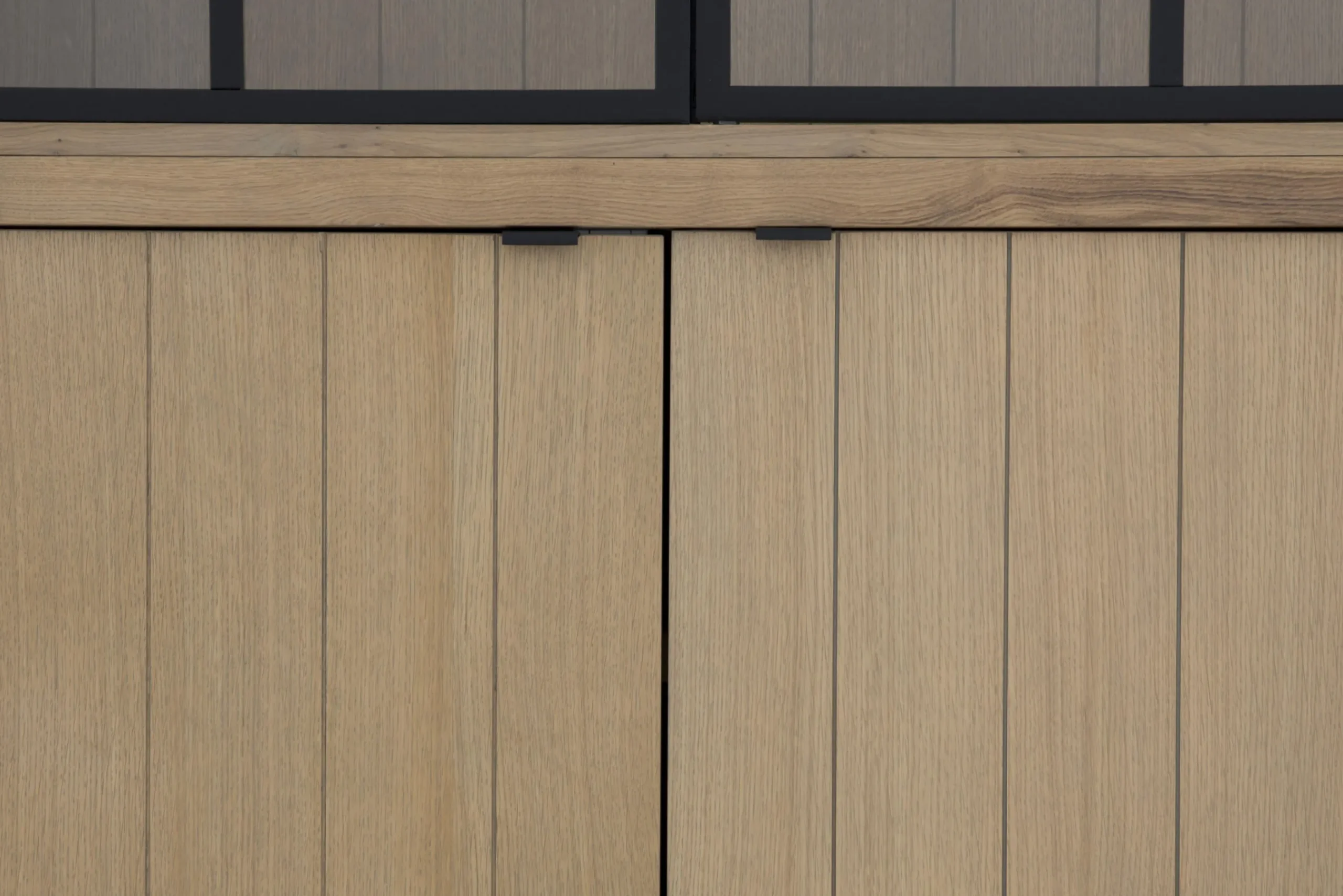 Flamant Ijzeren Jason, Kast, Verweerd Eikenhout, 2 Ijzeren Deuren