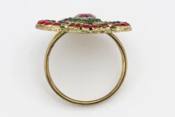 Flamant Kirai, Servetring, Kralen