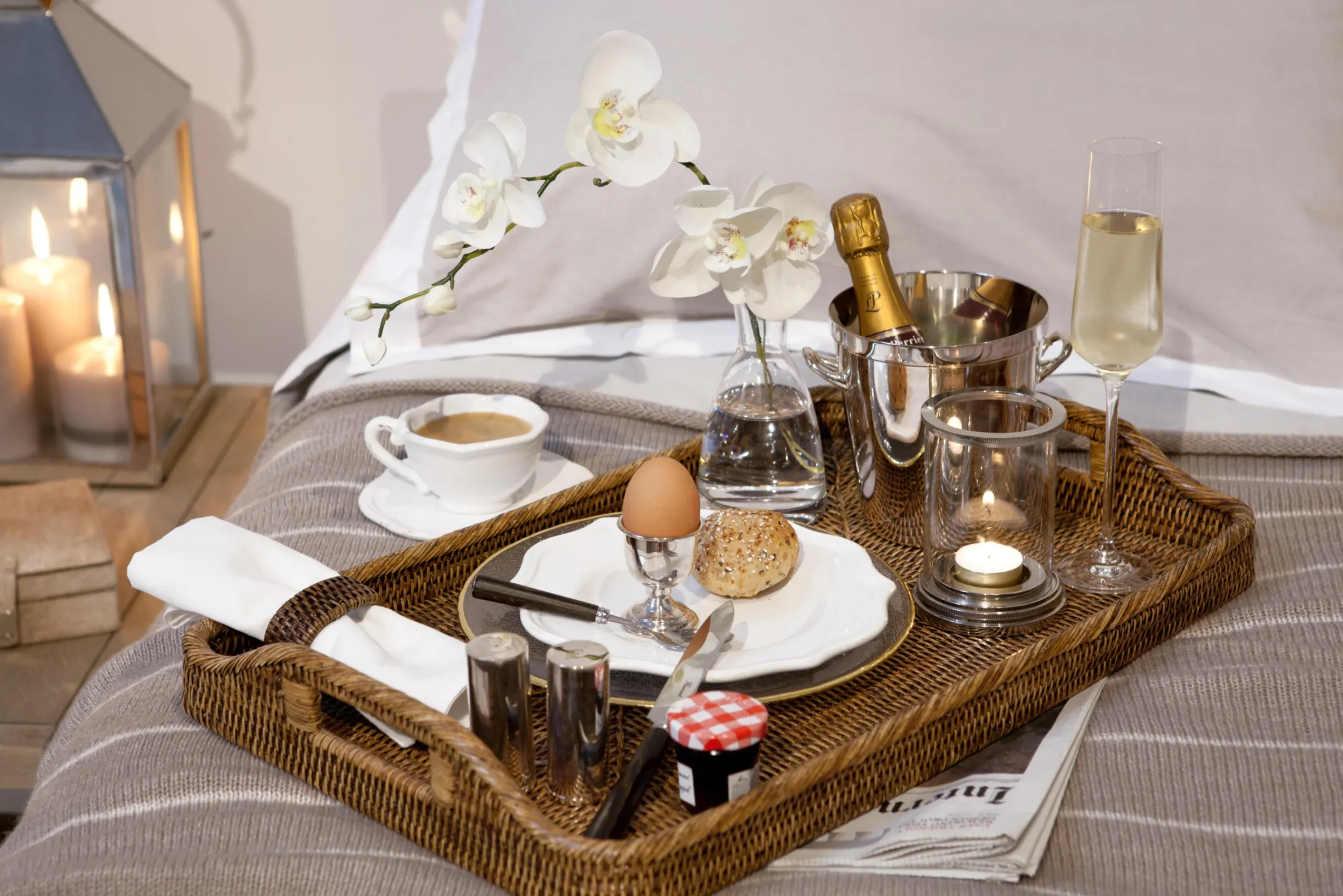 Flamant Togo, Dienblad, Riet