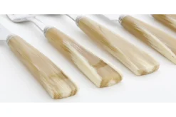 Flamant Tondo, Tafelmes