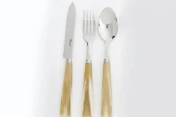 Flamant Tondo, Tafelmes