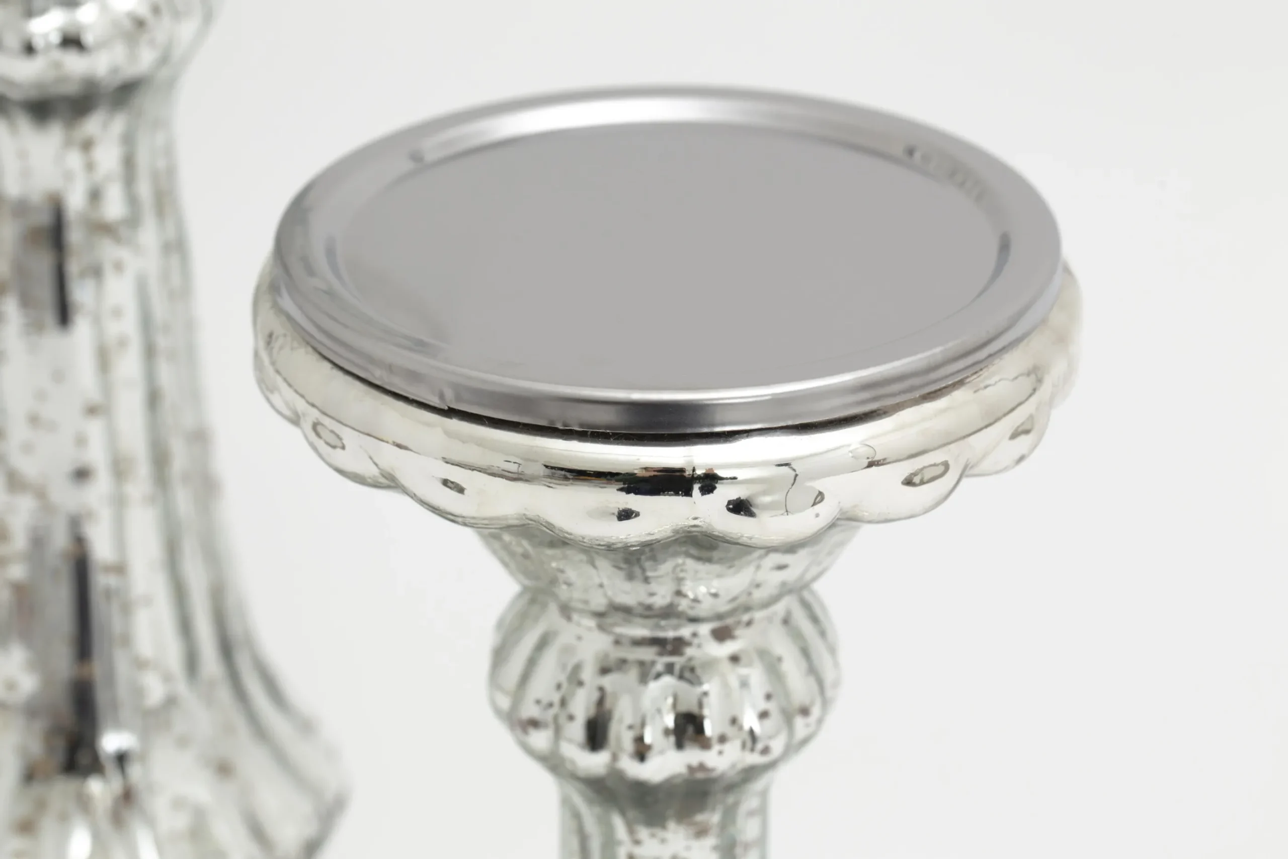 Flamant Vlada, Kandelaar, Kwikglas, L