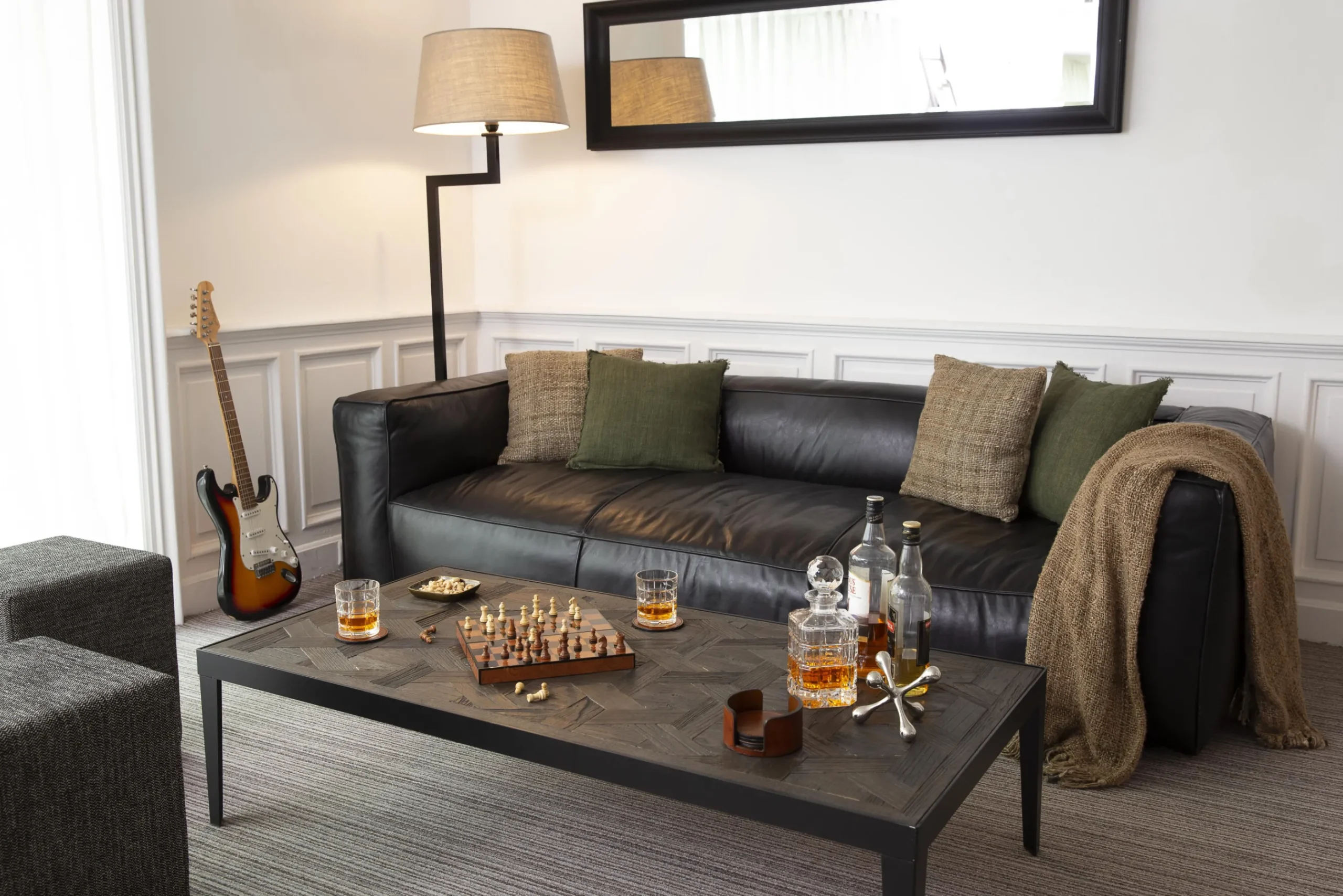 Flamant Webbs, Spiegel, Zwart