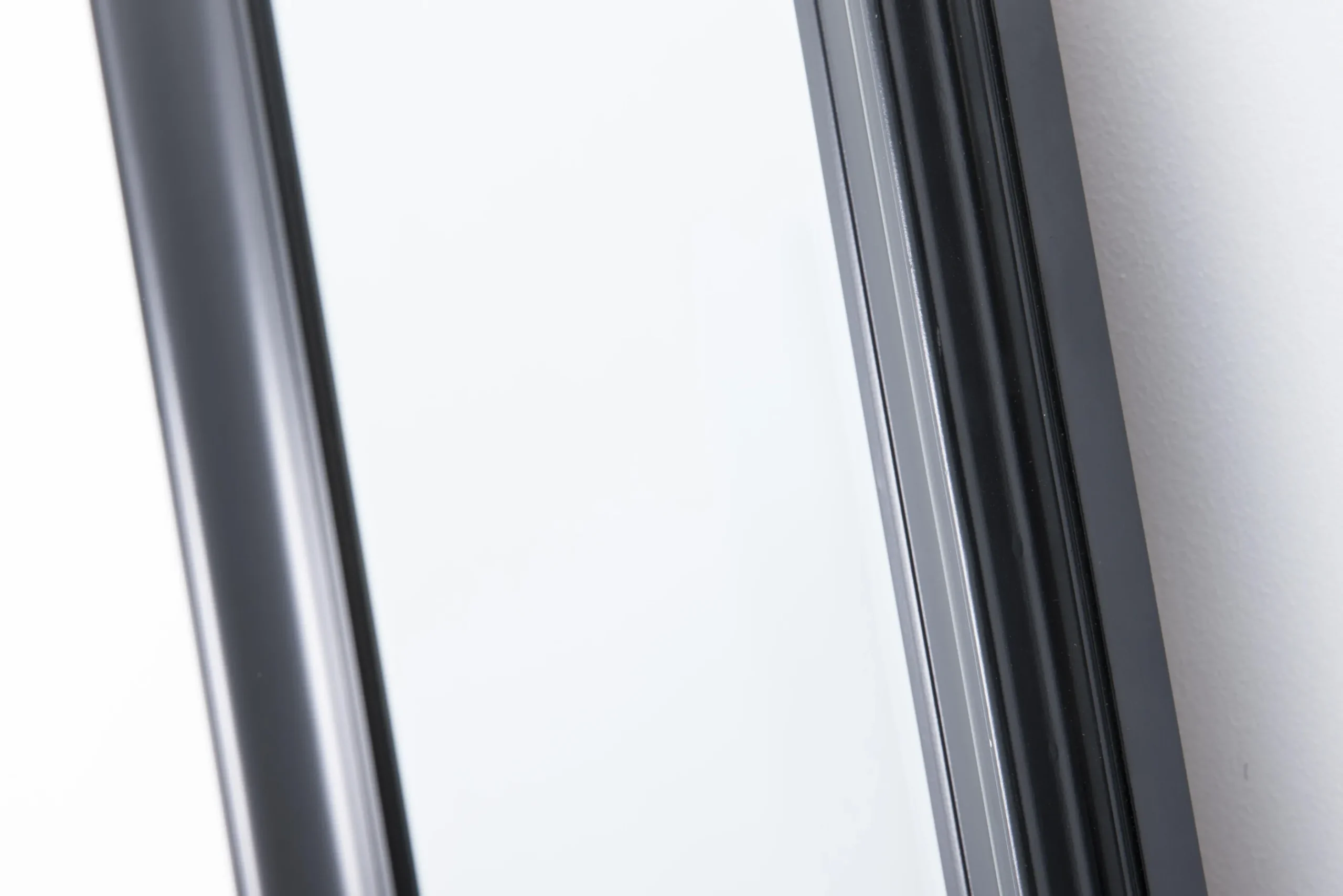 Flamant Webbs, Spiegel, Zwart